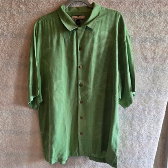Tommy Bahama 100% Silk Light Green Hawaiian Button Down Short Sleeve Shirt XL - Picture 1 of 4